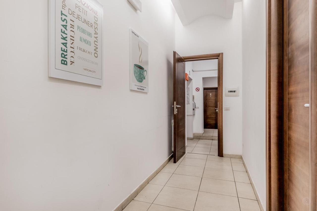 Vatican City Guest House Рим Екстериор снимка