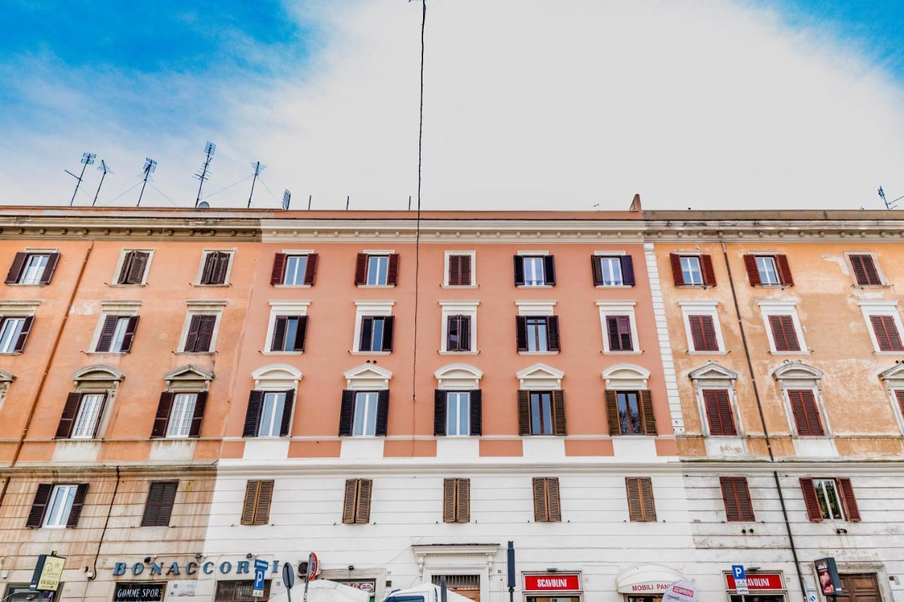 Vatican City Guest House Рим Екстериор снимка