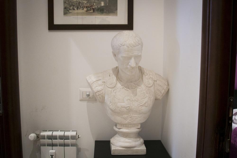 Vatican City Guest House Рим Екстериор снимка