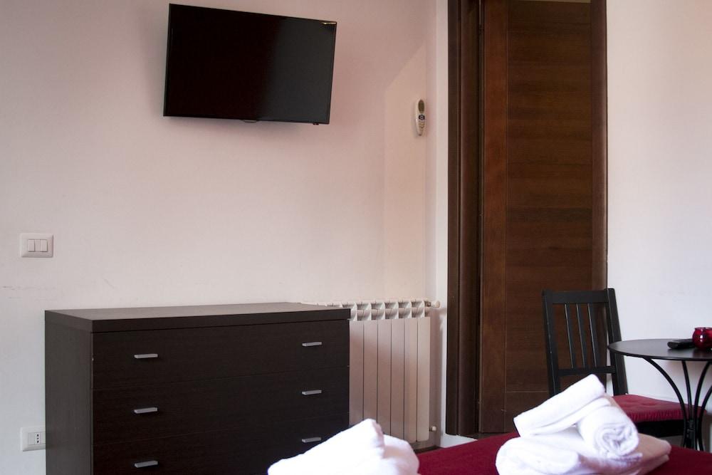 Vatican City Guest House Рим Екстериор снимка